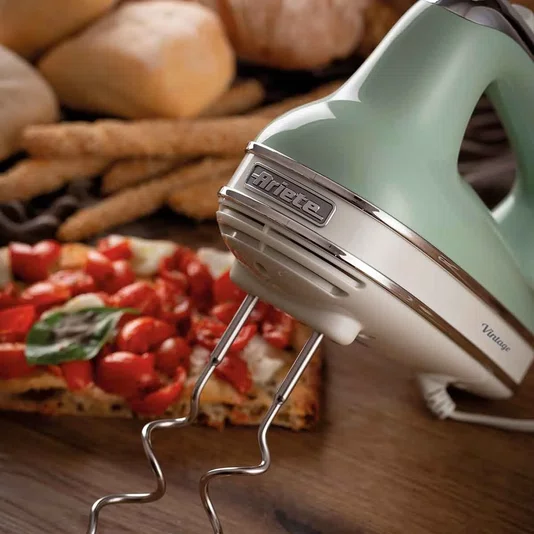 Batedeira de Mão Vintage Verde 220V - Ariete