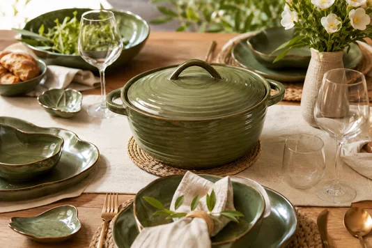 Cacorola Grande Jade em Ceramica 2,15l 27,5x13,5cm Verde Escuro - Full Fit