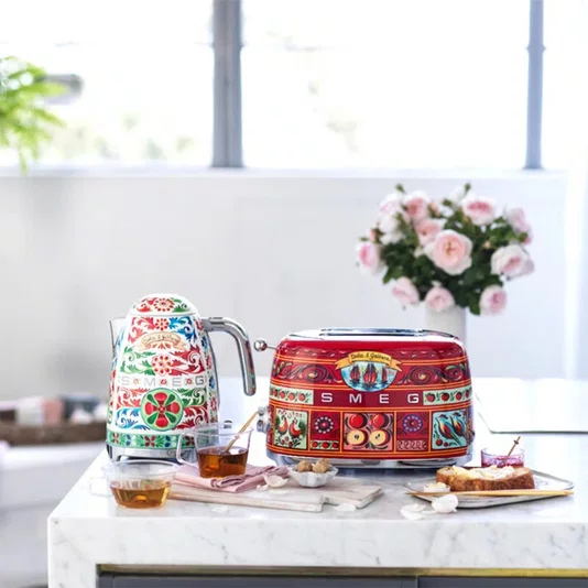 Chaleira Eletrica Smeg Anni 5 Dolce Gabbana 1.7l-220v - Smeg