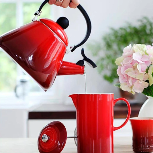 Chaleira Kone Vermelho Le Creuset