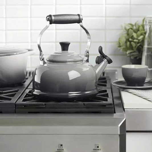 Chaleira Clássica Tradicional Flint - Le Creuset