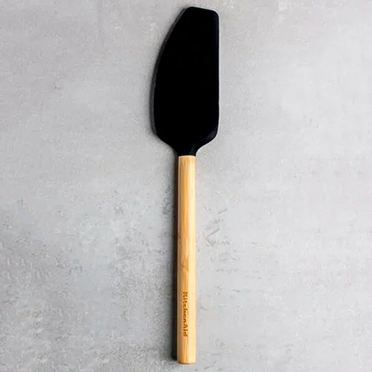 Espátula Batedora Bambu e Silicone Preto - Kitchenaid