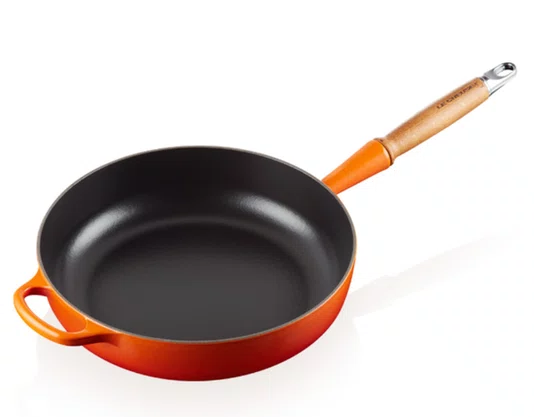 Frigideira Saute com Cabo de Madeira 28cm Signature Laranja - Le Creuset
