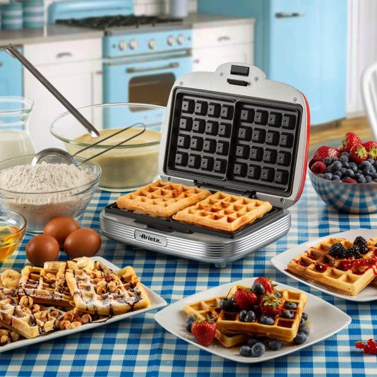 Máquina de Waffle Ariete 1973 Retrô Party Time 700w 220V - Ariete