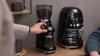 Moedor de Café Anni 50 Creme 220v - Smeg