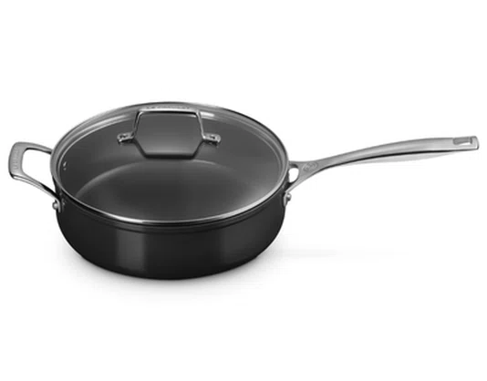 Panela Saute com Alça 26cm Non-stick Ceramic Essential - Le Creuset