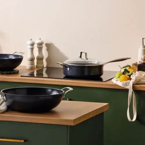Panela Saute com Alça 26cm Non-stick Ceramic Essential - Le Creuset