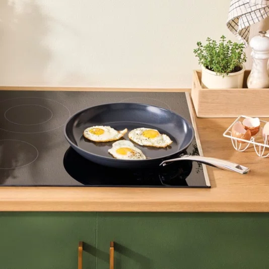 Set 2 Frigideiras Rasas Non-stick Ceramic Essential 24 e 28cm - Le Creuset