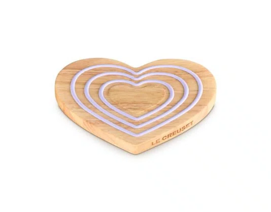Suporte de Panela em Madeira Coração 20cm - Le Creuset