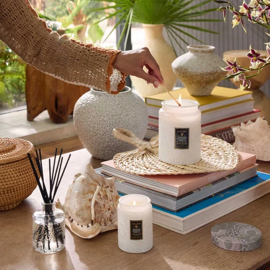 Vela Pote Vidro G 100h Relevo Tahitian Coconut Vanilla - Voluspa
