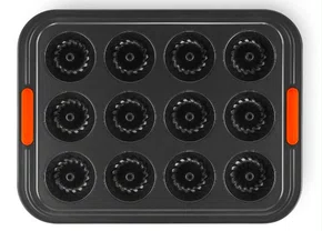 Forma 12 Mini Bundts Cupcake - Le Creuset