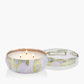 Vela Lata 3 Pavios 60h Relevo Panjore Lychee - Voluspa