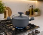 Caçarola com Tampa de Vidro e Silicone Cinza com Antiaderente - Hercules