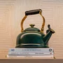 Chaleira Clássica com Apito Verde Foret Puxador Dourado 1,6l - Le Creuset