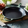 Skillet Frigideira Redonda com Alça Signature 26cm Verde Artichaut - Le Creuset